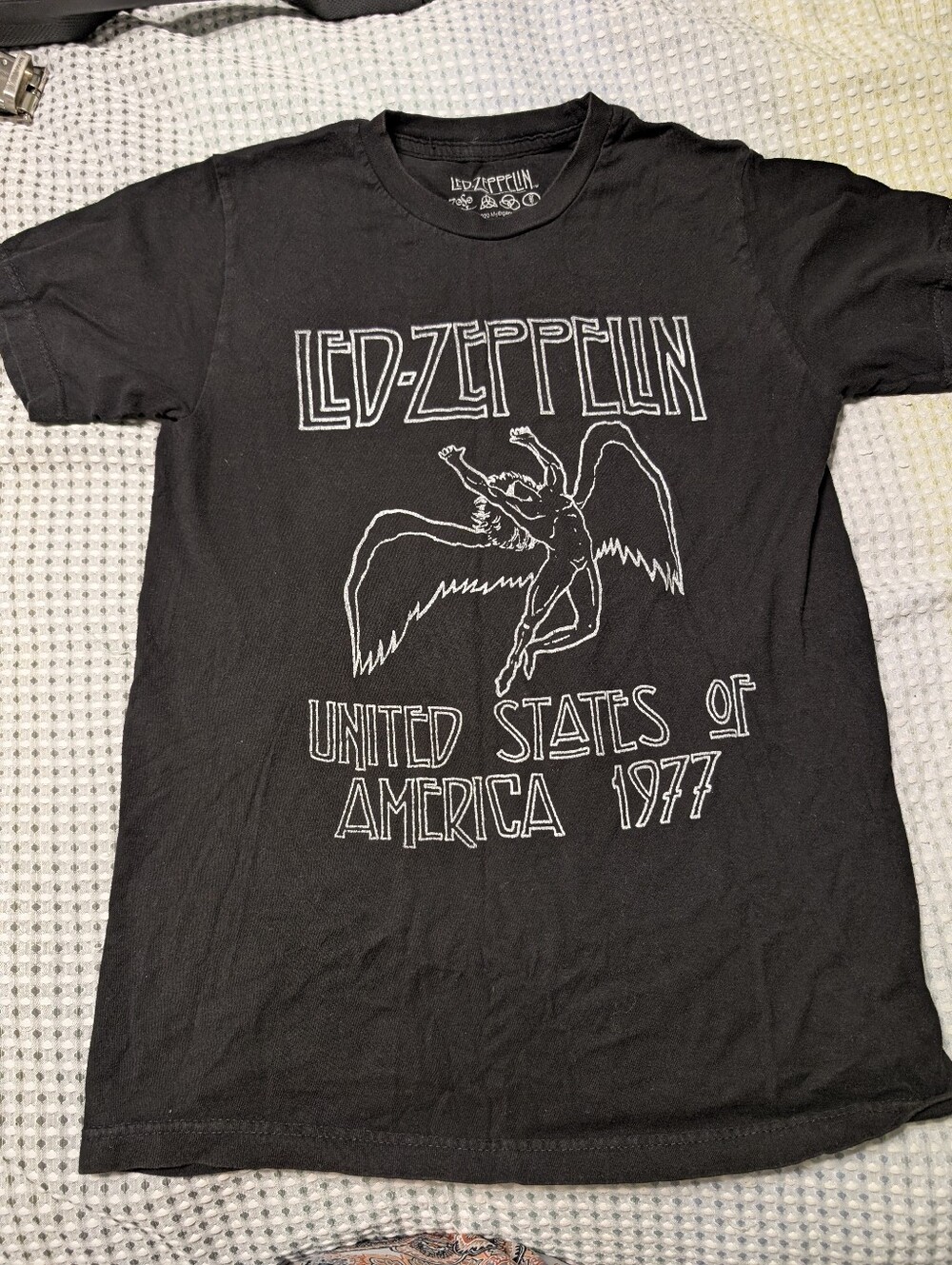 Men's Led-Zeppelin T-shirt, Size S, Gently Used